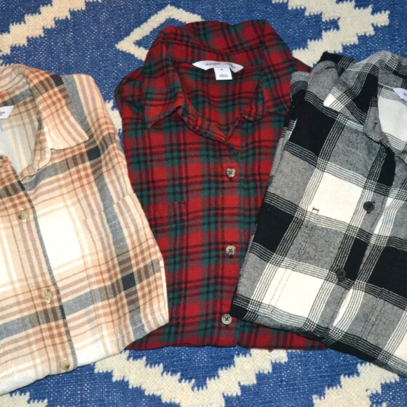 3 OLD NAVY 100% Cotton Flannel Boyfriend Button-Down Shirts LOT MEDUIM - Picture 3 of 6